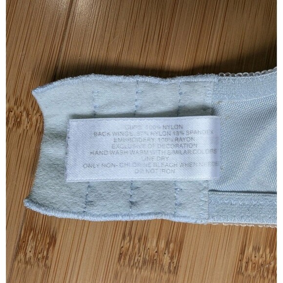 Vtg Cabernet 40D Satin Embroidered Underwire Bra Light Blue Floral Lace 3-Hook - Picture 9 of 10